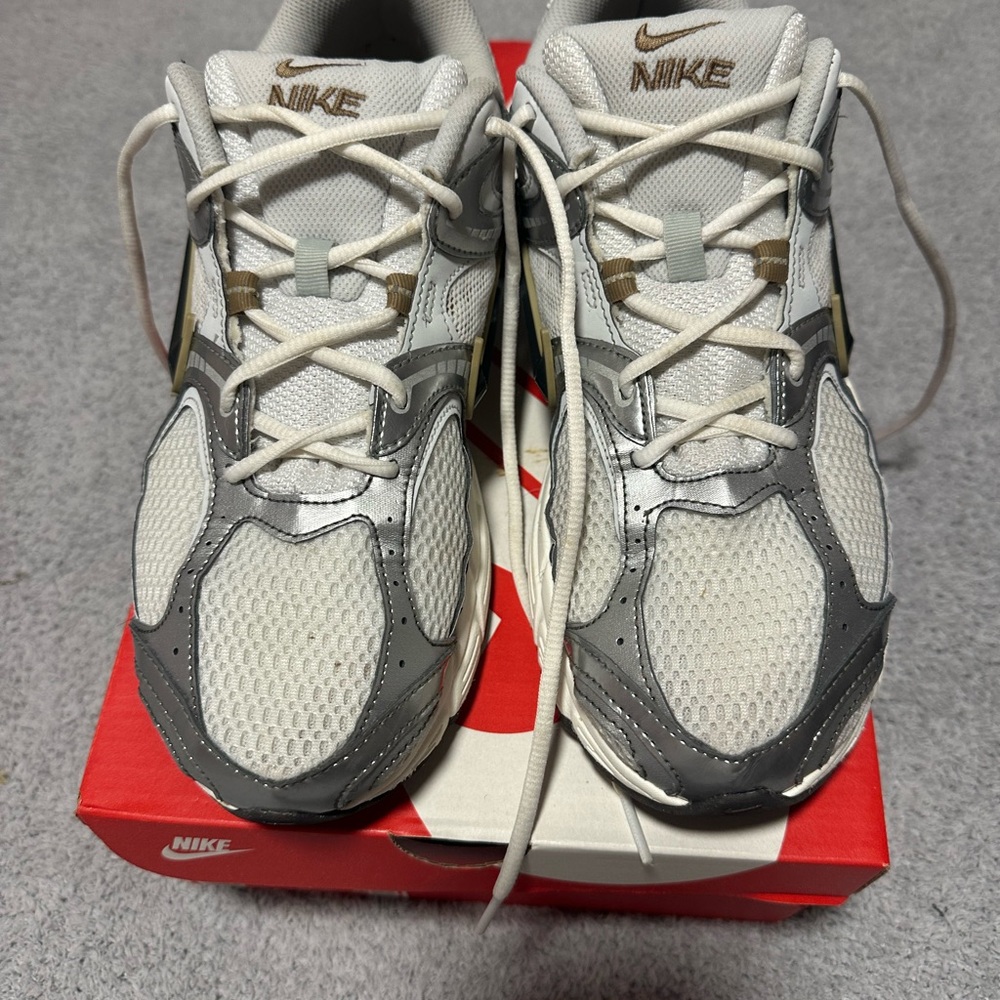 Nike White and Gray Sneakers